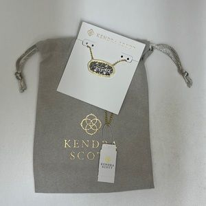 New With Tags Kendra Scott Dollie Necklace